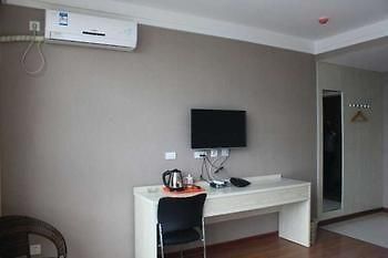 Feiyingte Hotel Gucheng  Esterno foto